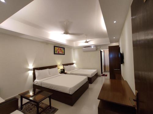 hotel the grand hyatt