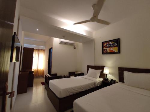 hotel the grand hyatt