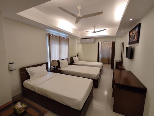 hotel the grand hyatt