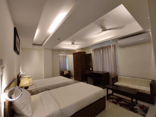 hotel the grand hyatt