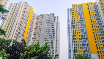 simply good studio room at springlake summarecon apartment