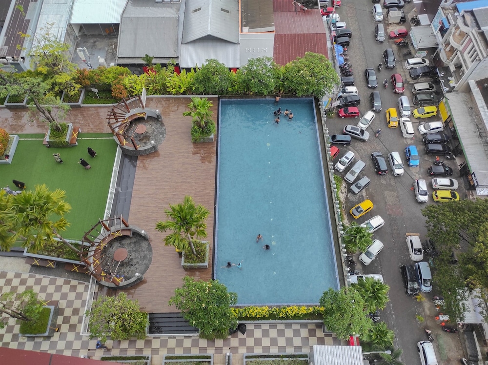 chic and cozy 2br at vida view apartment