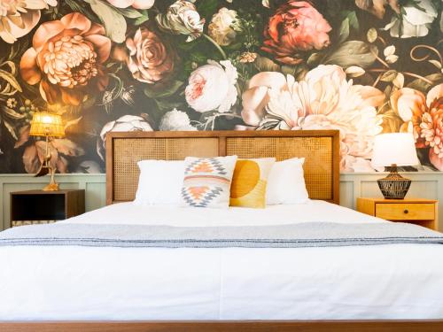 fleur noire hotel