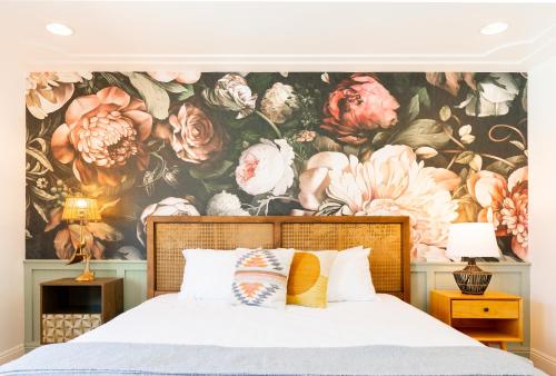 fleur noire hotel