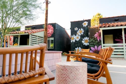 fleur noire hotel