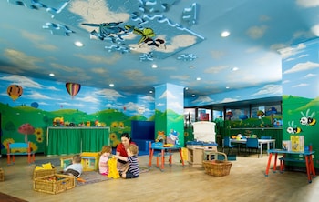 paradise resort gold coast