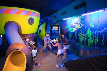 paradise resort gold coast