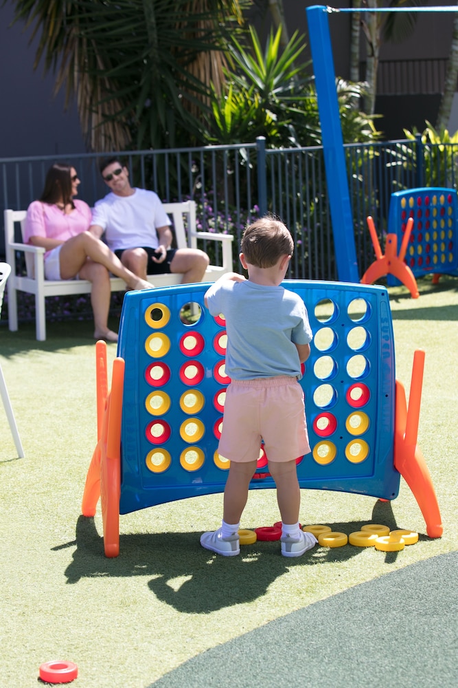 paradise resort gold coast