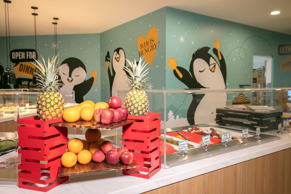 paradise resort gold coast