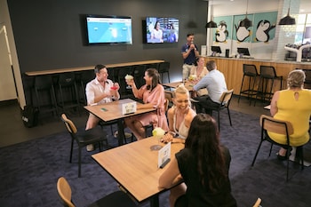 paradise resort gold coast