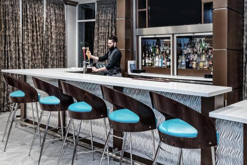 holiday inn and suites college station aggieland by ihg