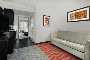holiday inn and suites college station aggieland by ihg