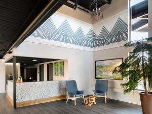 the block hotel and commons