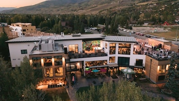 the block hotel and commons