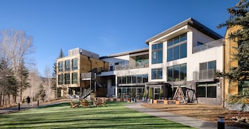 the block hotel and commons