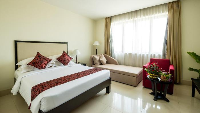almond hotel sothearos