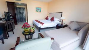 almond hotel sothearos