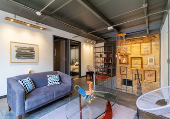 the yellow by dot boutique