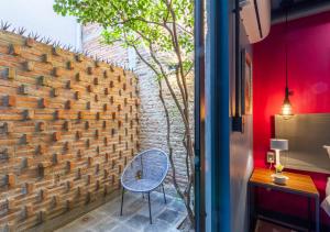 the yellow by dot boutique