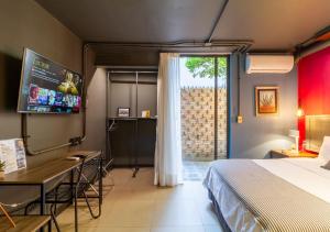 the yellow by dot boutique