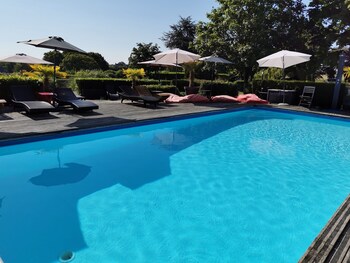 Les Terrasses De Saumur Hotel & Spa,Pays De La Loire>>Saumur,3 star