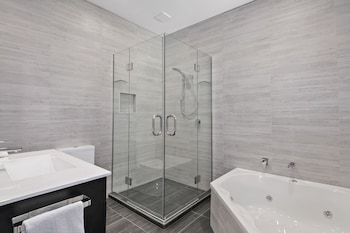 grand suites murchison