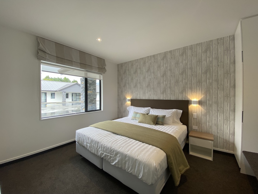 grand suites murchison