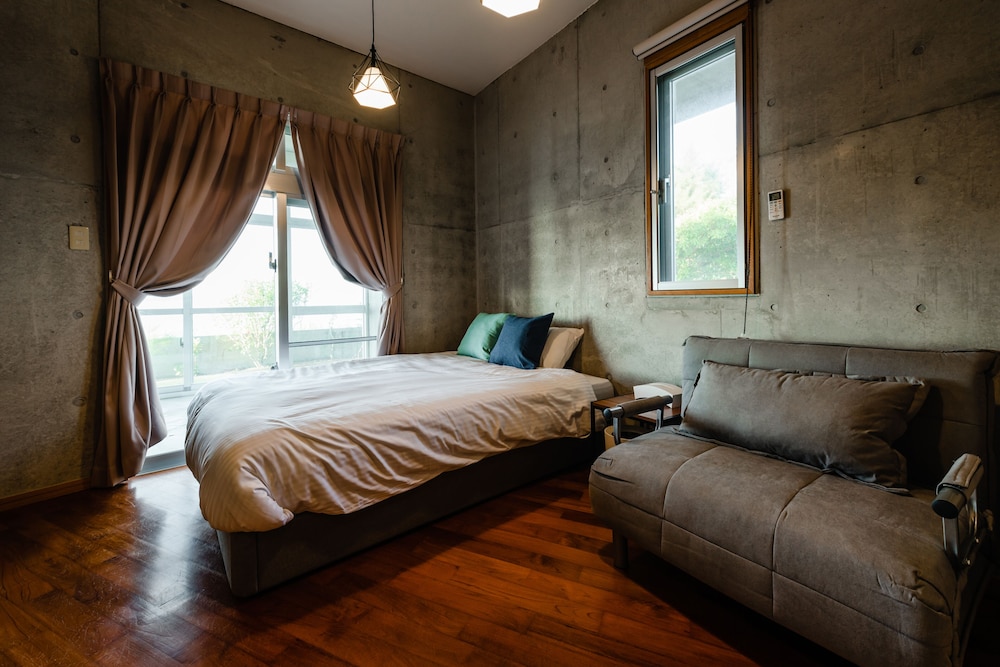 pine house in ginoza
