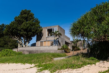 pine house in ginoza