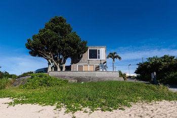 pine house in ginoza