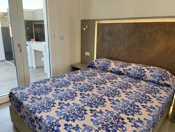 elite luxury residence