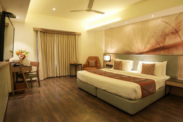 grand sarovar portico