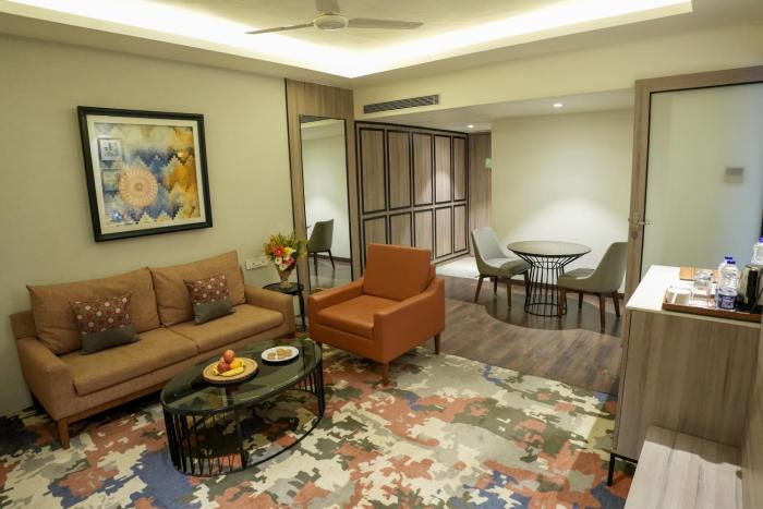 grand sarovar portico