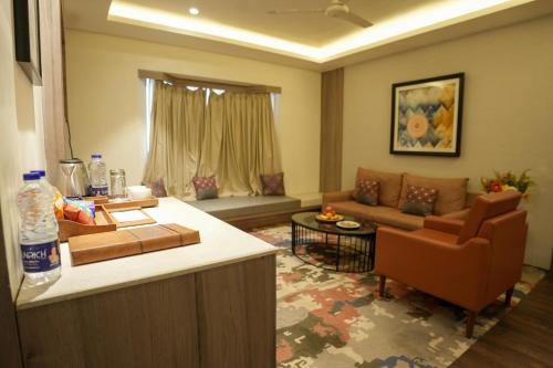 grand sarovar portico