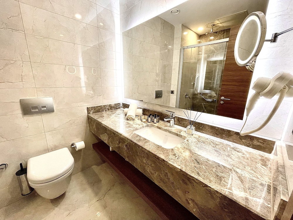 turkmen riverside hotel