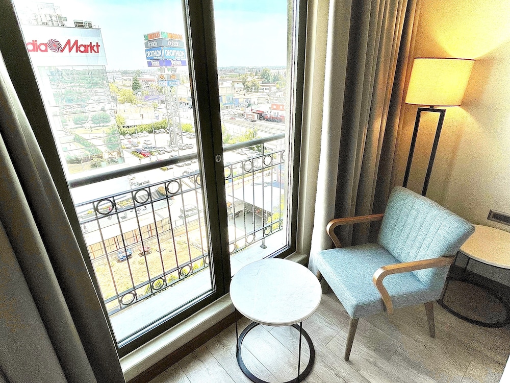 turkmen riverside hotel