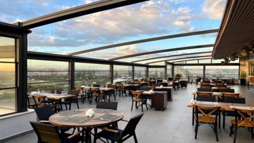 turkmen riverside hotel