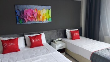 adali hotel and suites