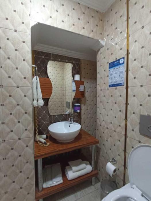 adali hotel and suites