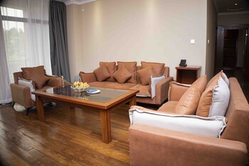 m apartments and hotel