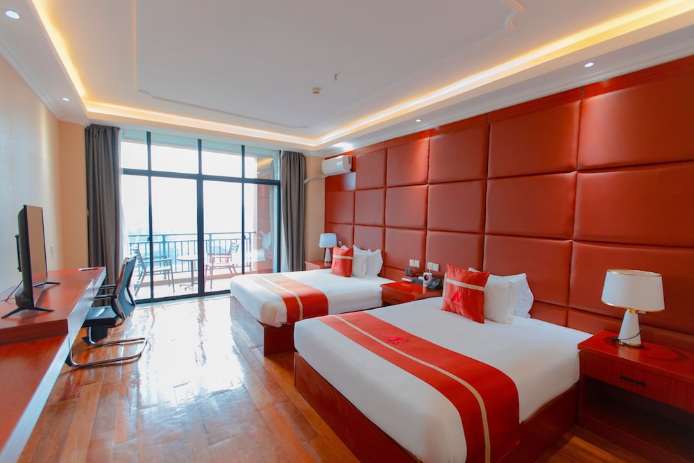 m apartments and hotel