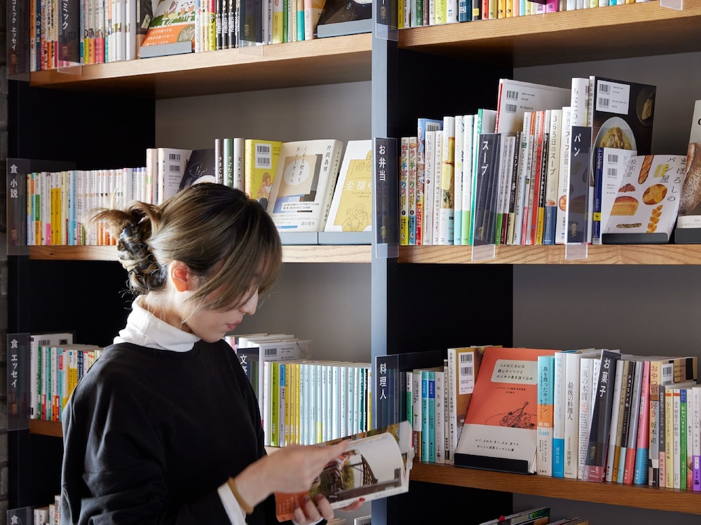 lamp light books hotel fukuoka