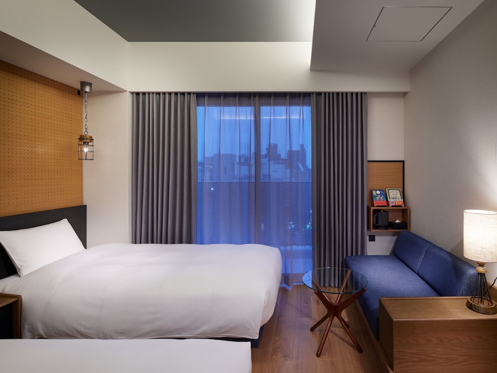 lamp light books hotel fukuoka