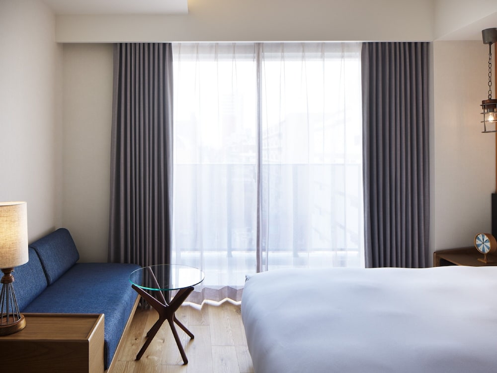 lamp light books hotel fukuoka