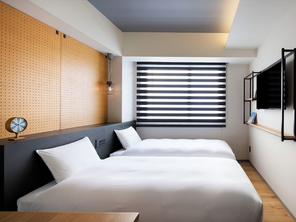 lamp light books hotel fukuoka