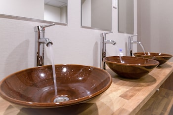 bnb asakusa kuramae hostel