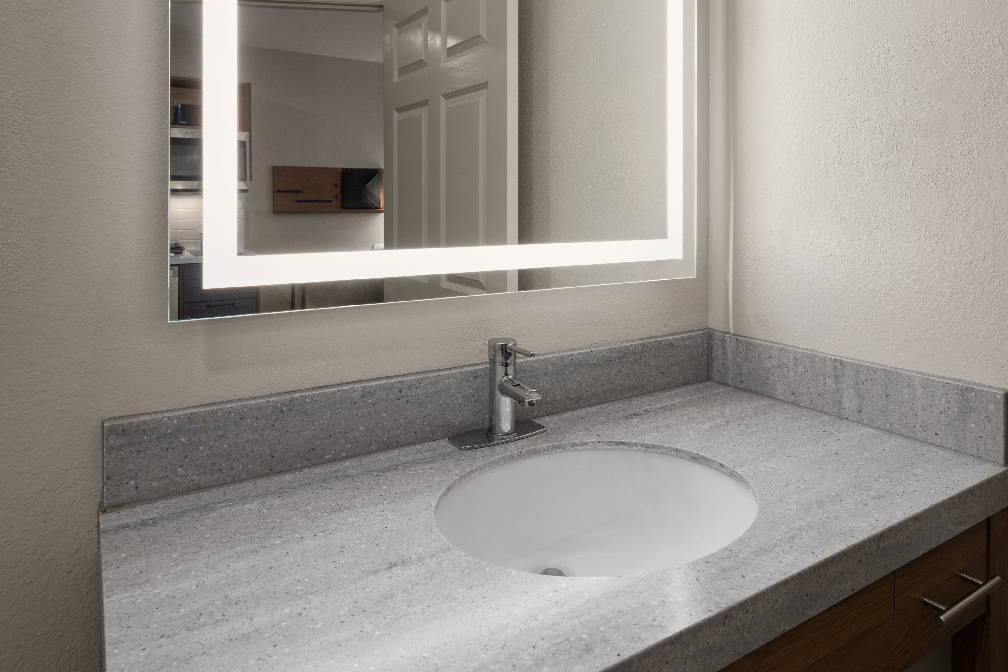 candlewood suites downtown by ihg