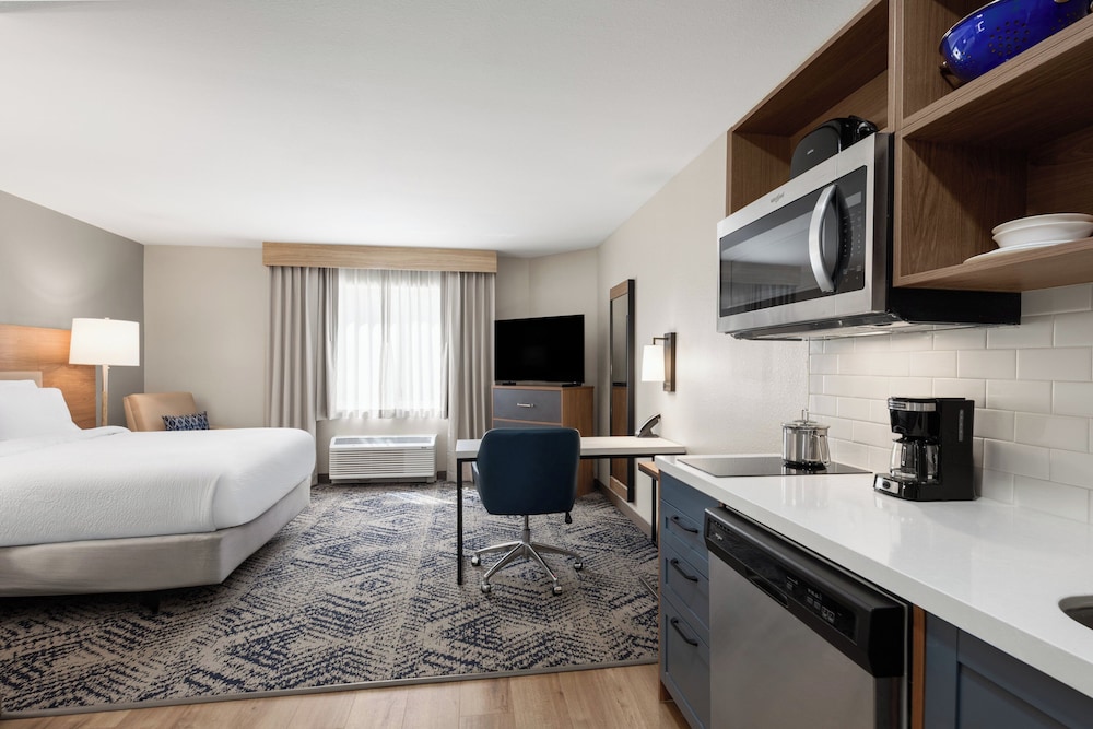 candlewood suites downtown by ihg