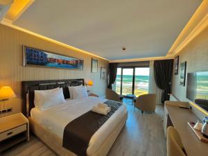 mq hotel suites