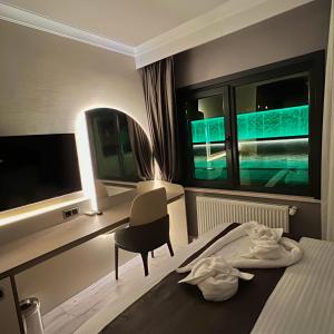 mq hotel suites